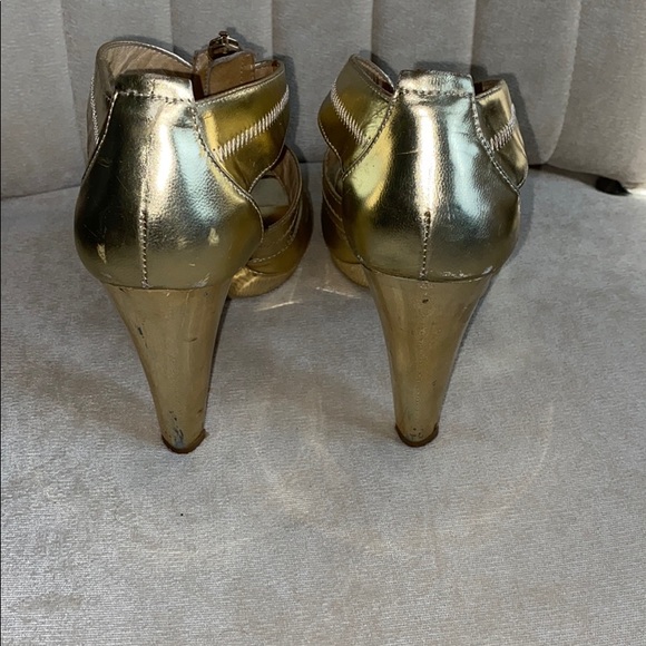 used micheal kors heels! - Picture 8 of 8